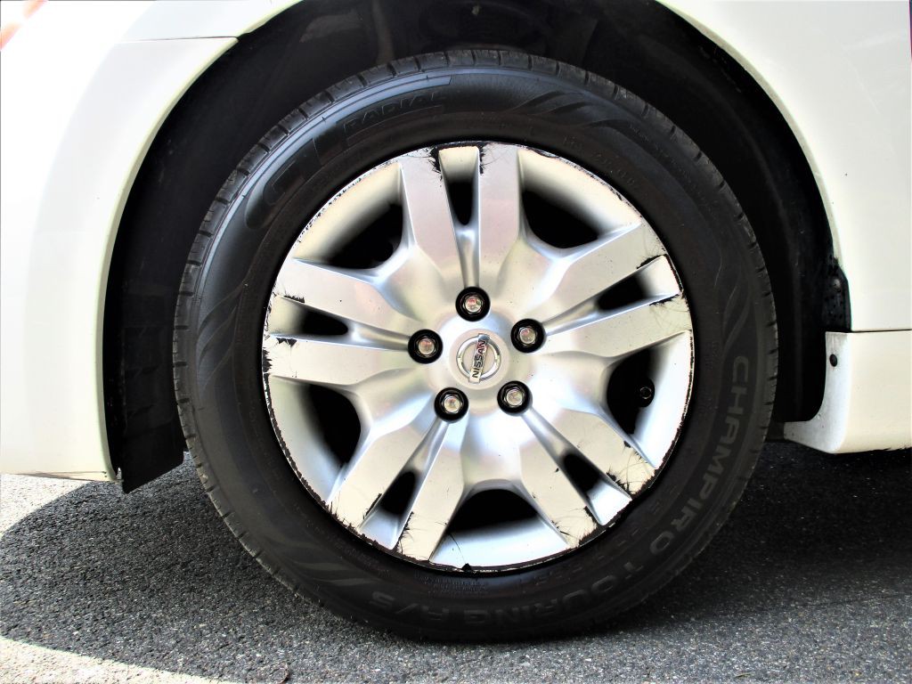 2010 Nissan Altima Image 10