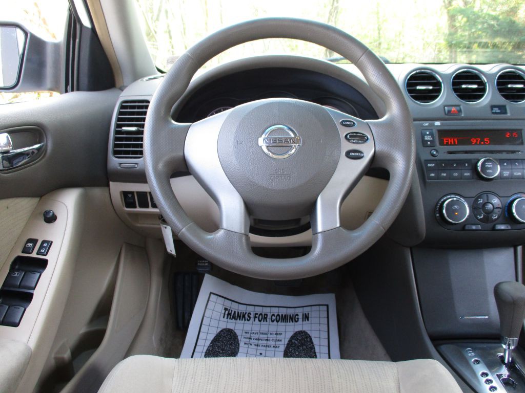 2010 Nissan Altima Image 19