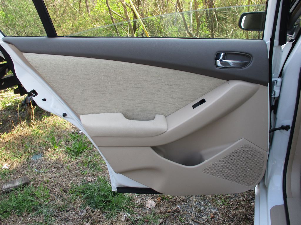 2010 Nissan Altima Image 30