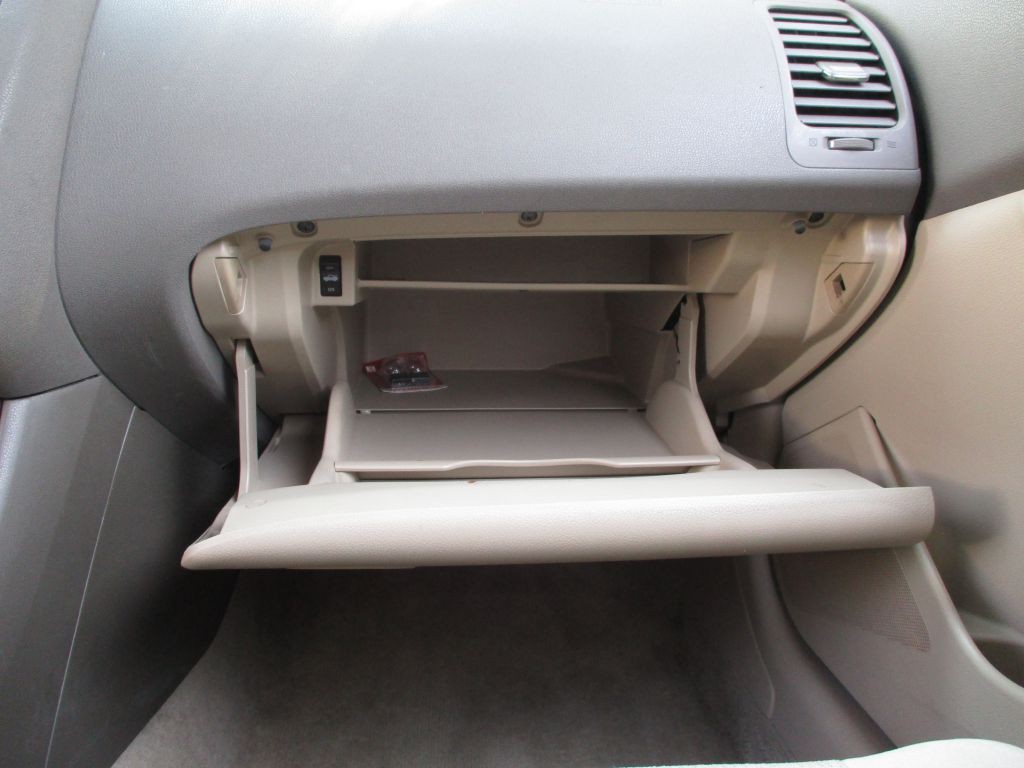 2010 Nissan Altima Image 46