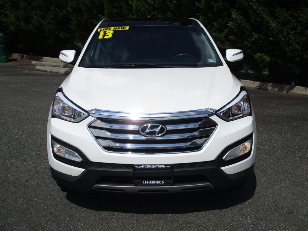 2013 Hyundai Santa Fe Sport Image 2