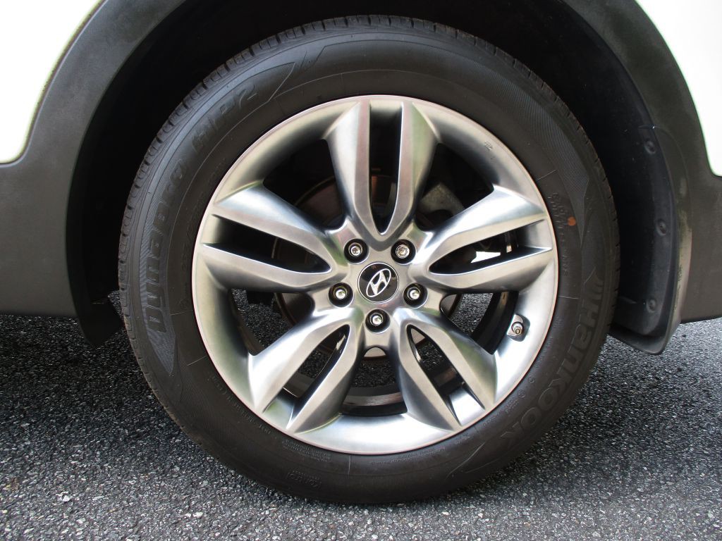 2013 Hyundai Santa Fe Sport Image 12