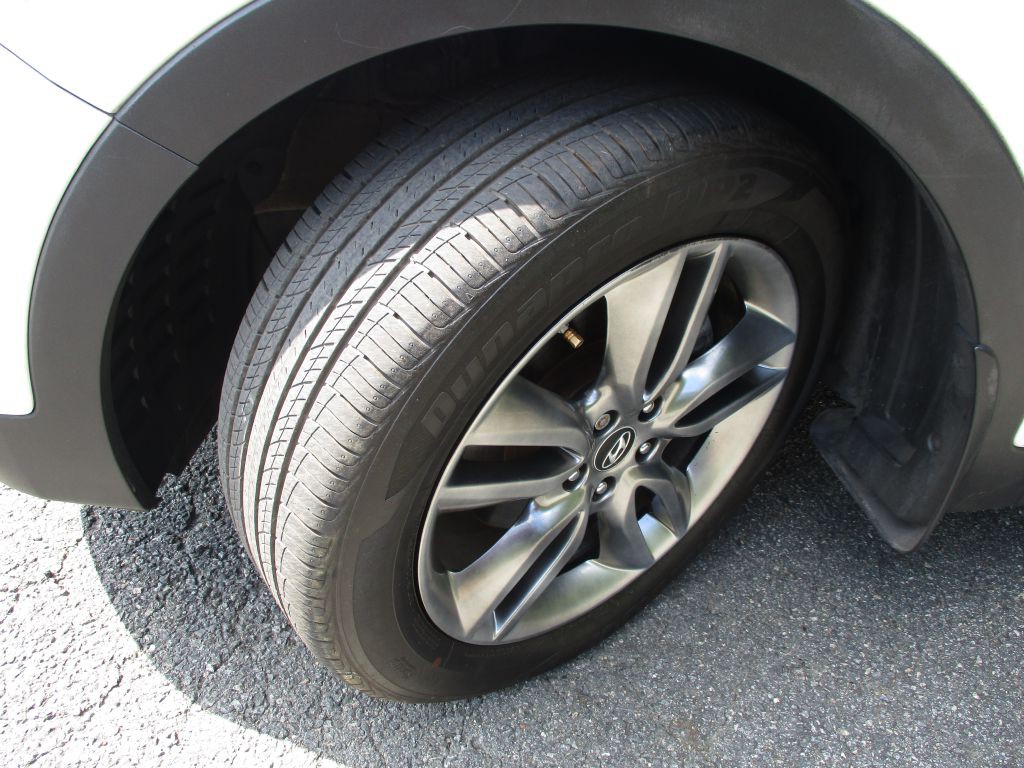 2013 Hyundai Santa Fe Sport Image 14