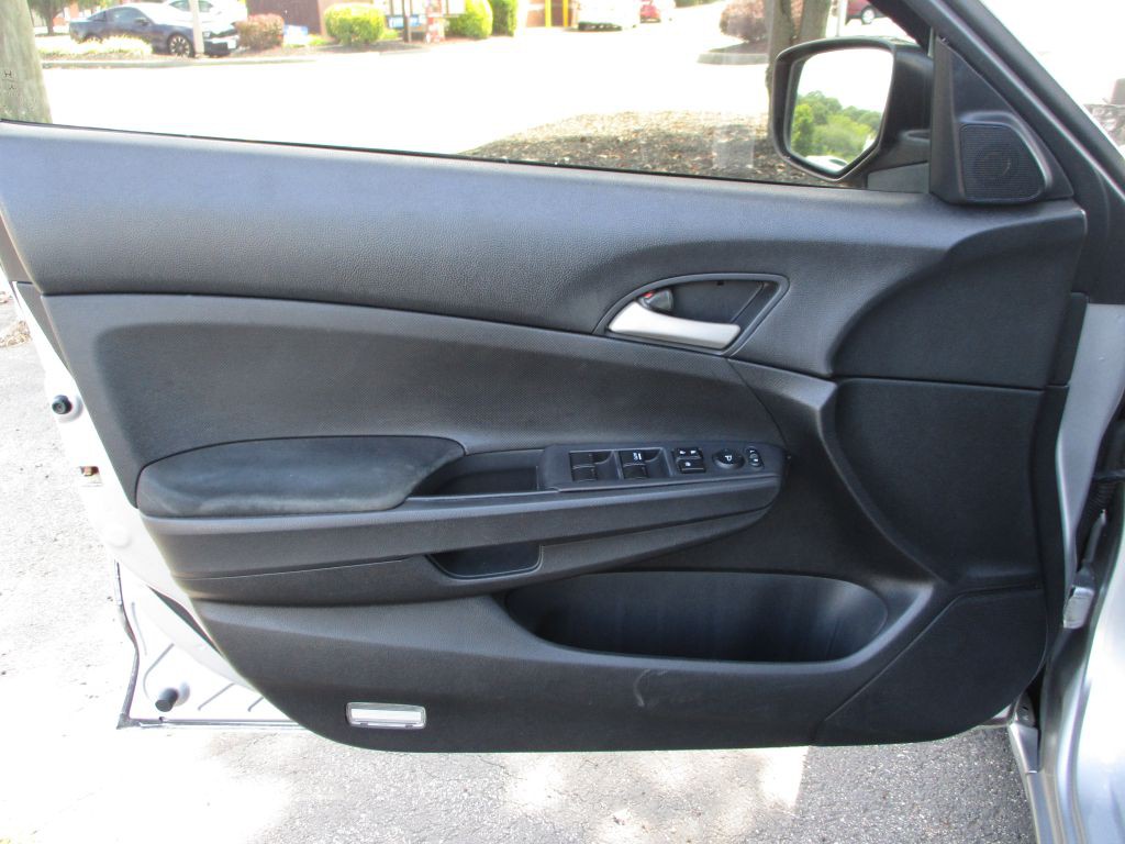 2012 Honda Accord Image 15