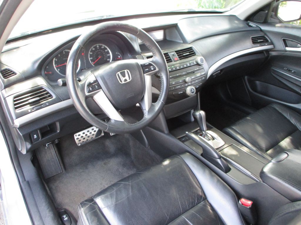 2012 Honda Accord Image 19