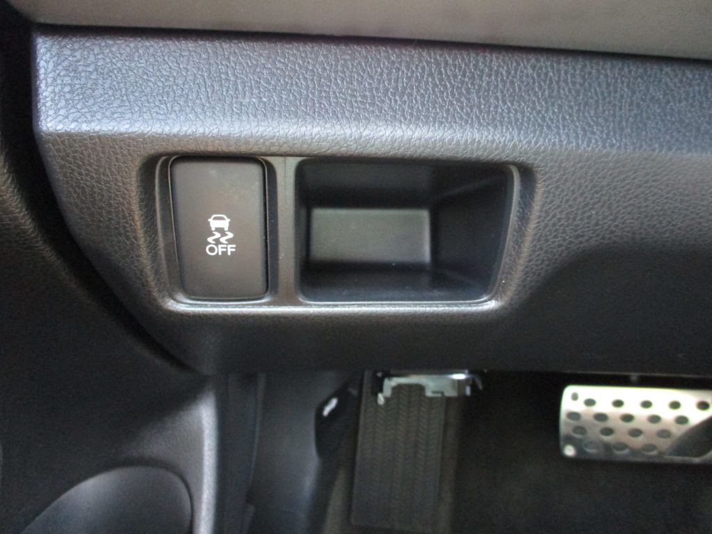 2012 Honda Accord Image 24