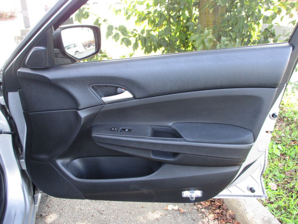 2012 Honda Accord Image 41