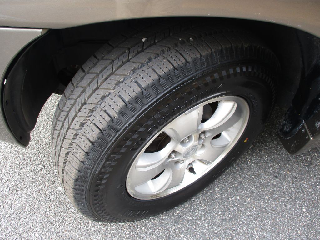 2003 Mazda Tribute Image 11