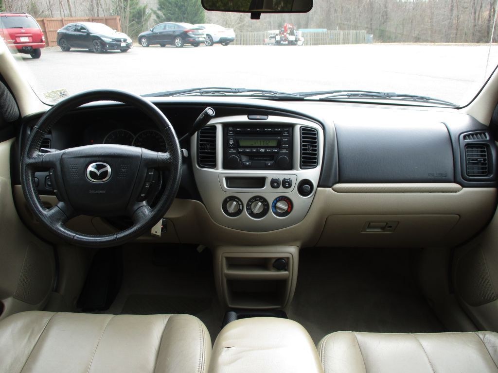 2003 Mazda Tribute Image 21