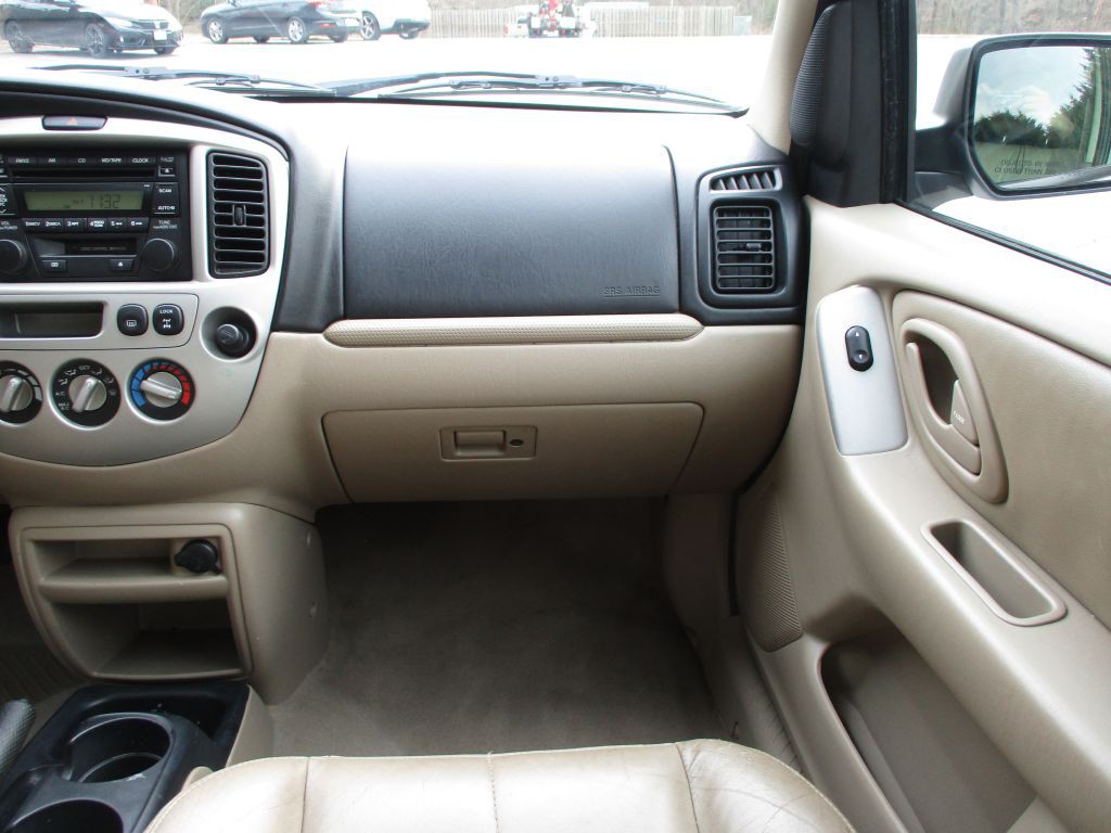 2003 Mazda Tribute Image 22