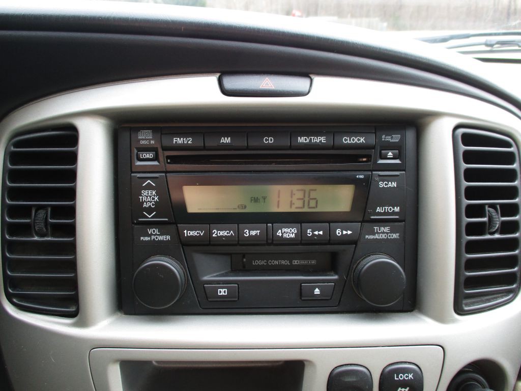 2003 Mazda Tribute Image 32