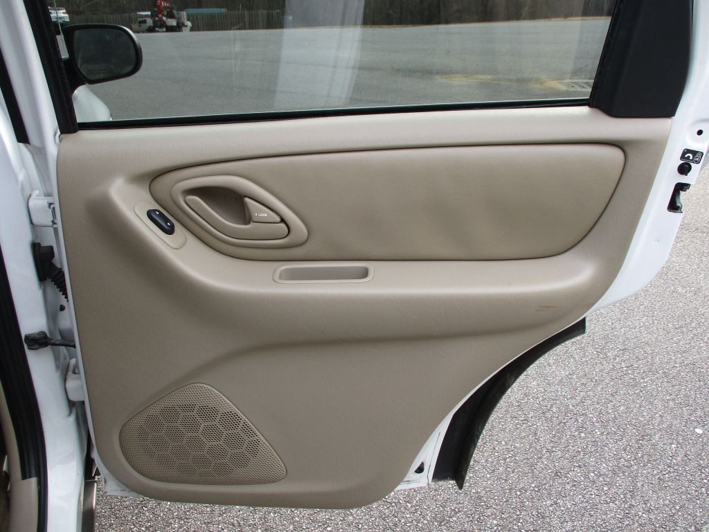 2003 Mazda Tribute Image 42