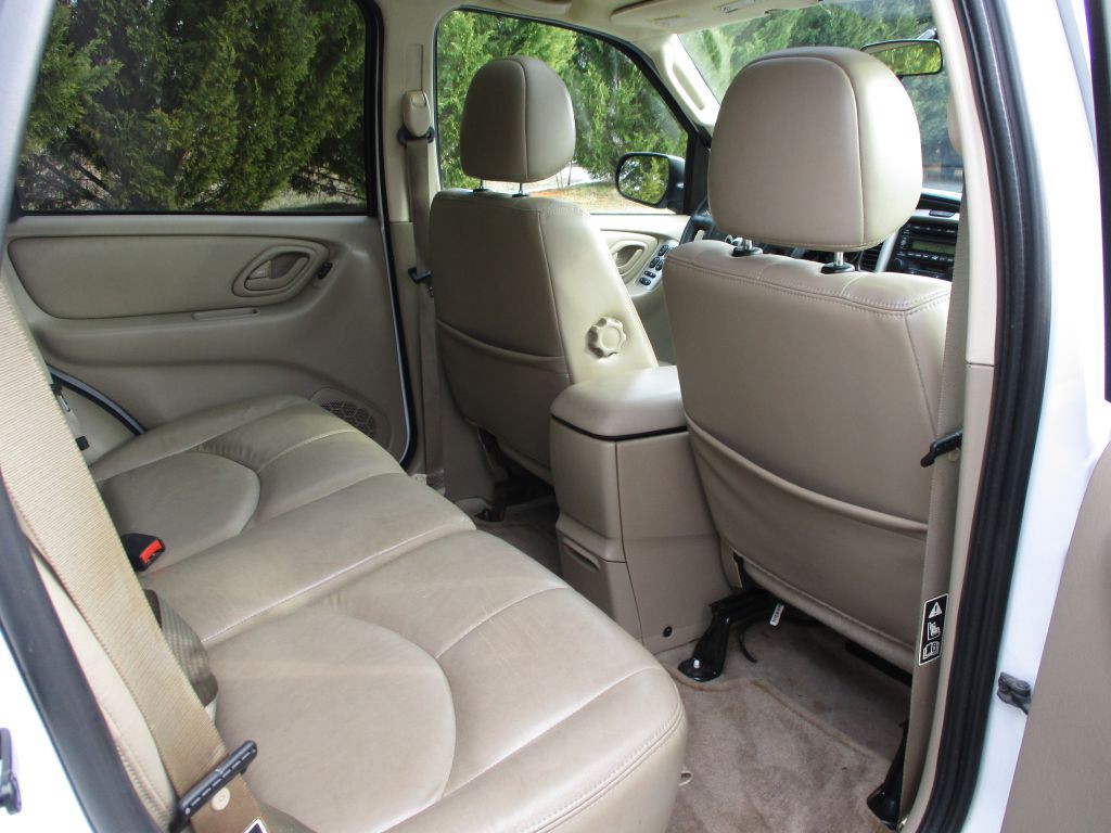 2003 Mazda Tribute Image 43