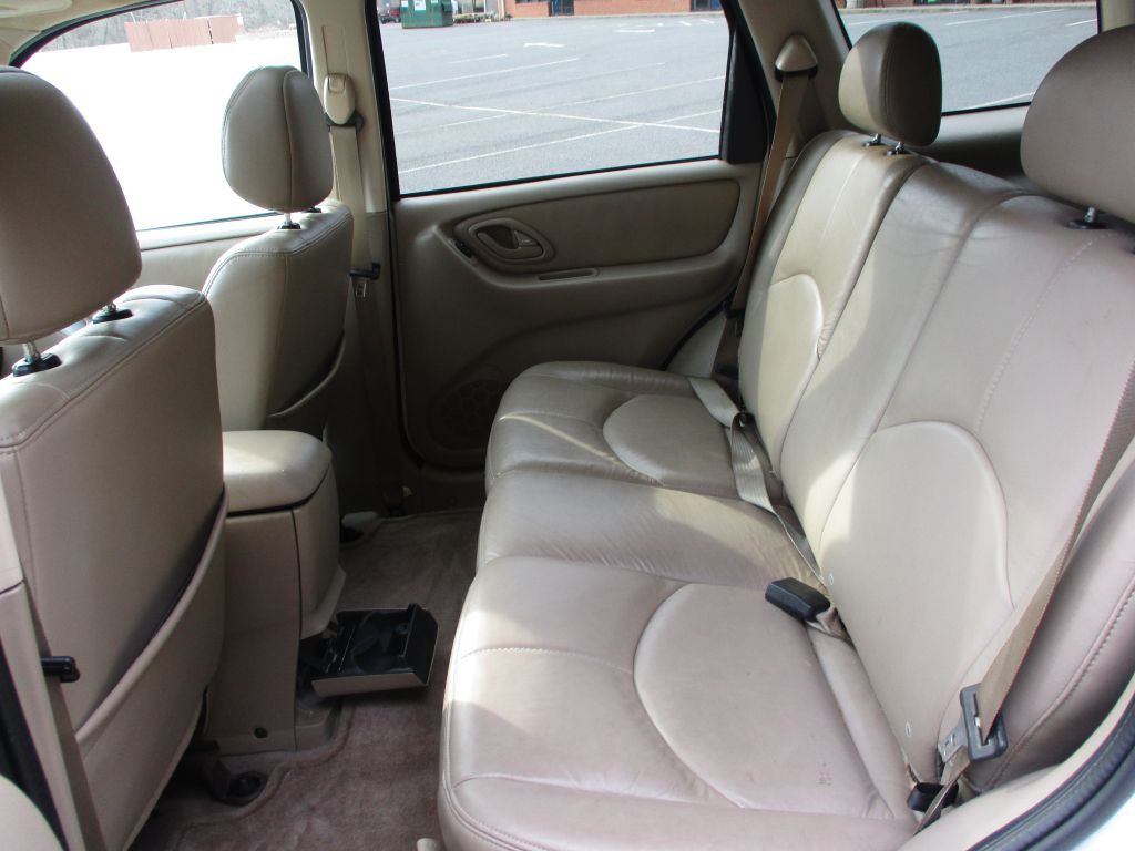 2003 Mazda Tribute Image 47