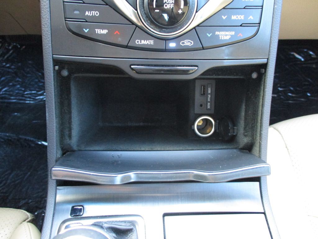 2013 Hyundai Azera Image 40