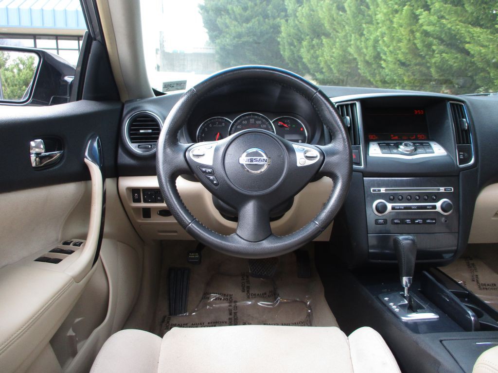 2014 Nissan Maxima Image 25