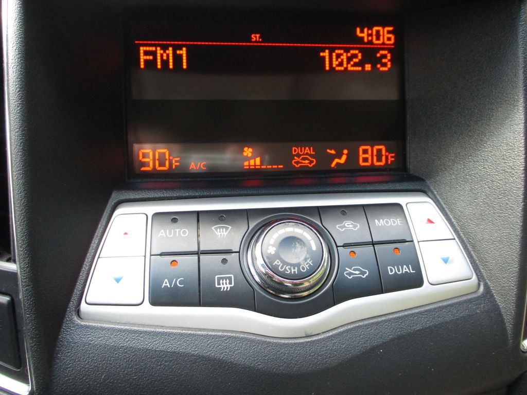 2014 Nissan Maxima Image 45