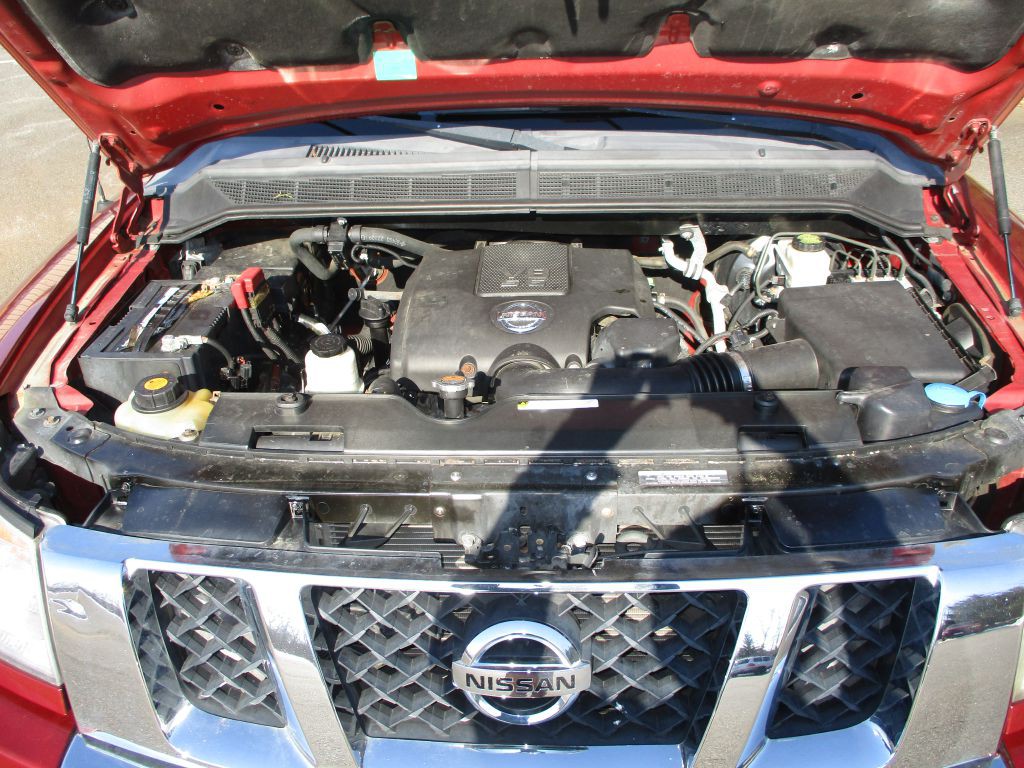 2013 Nissan Titan Image 12