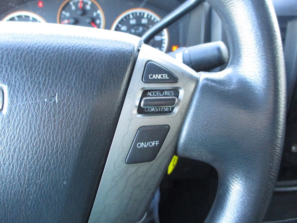 2013 Nissan Titan Image 26