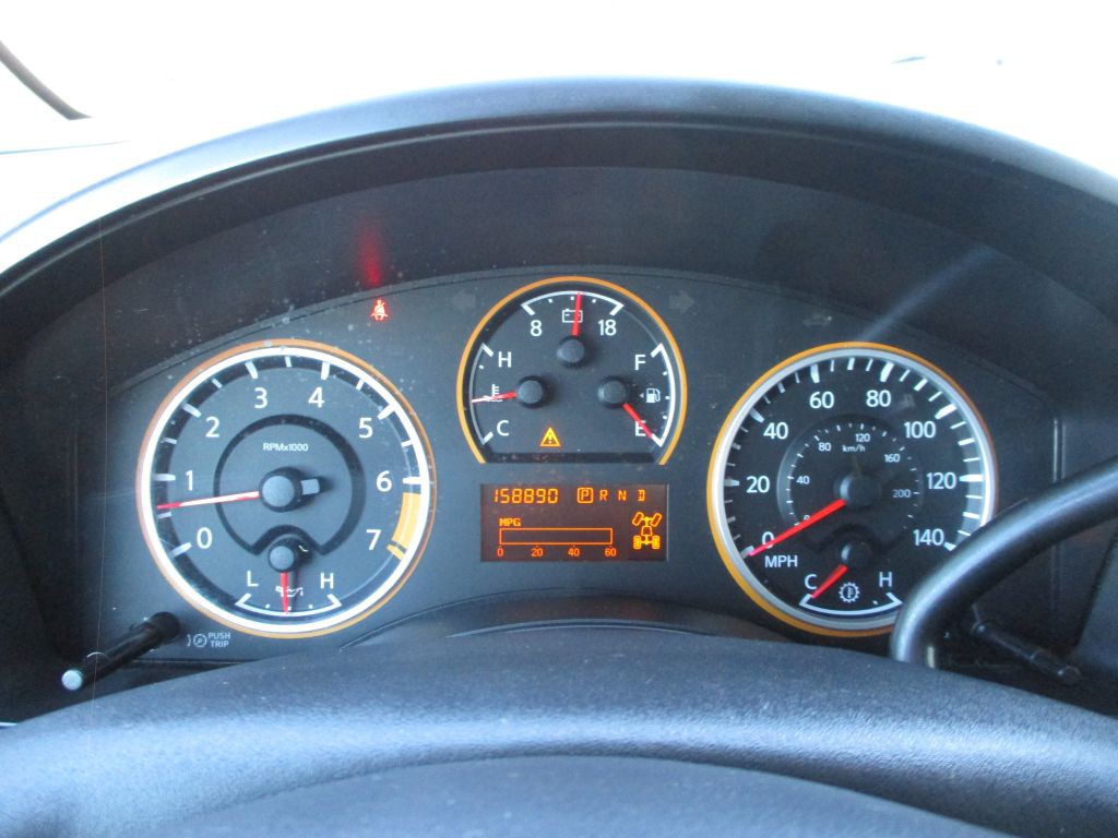 2013 Nissan Titan Image 27