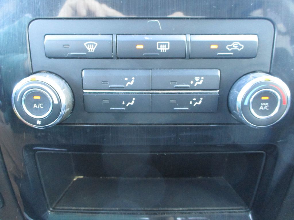 2013 Nissan Titan Image 31