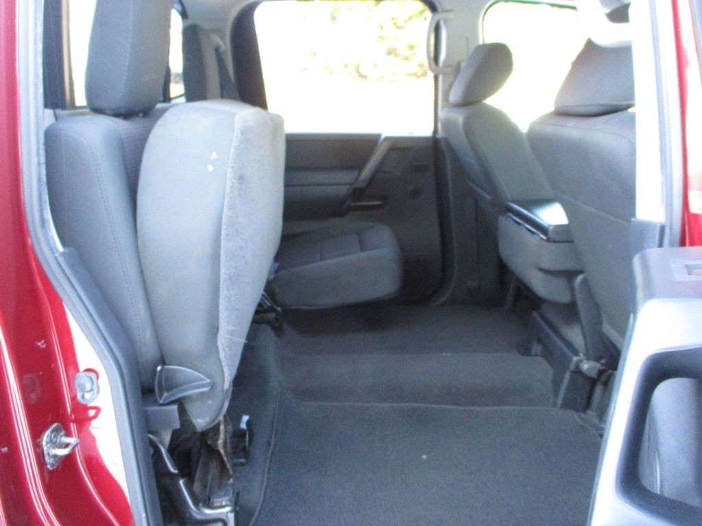 2013 Nissan Titan Image 45