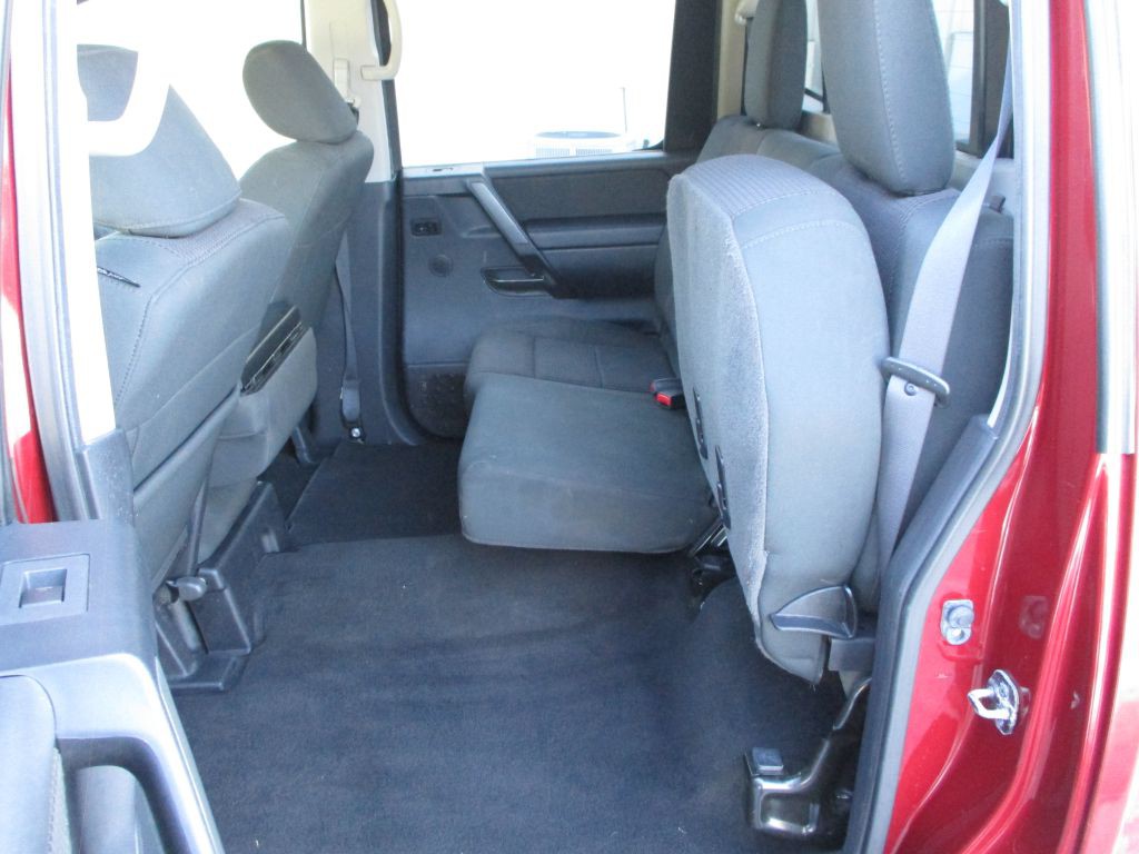 2013 Nissan Titan Image 50