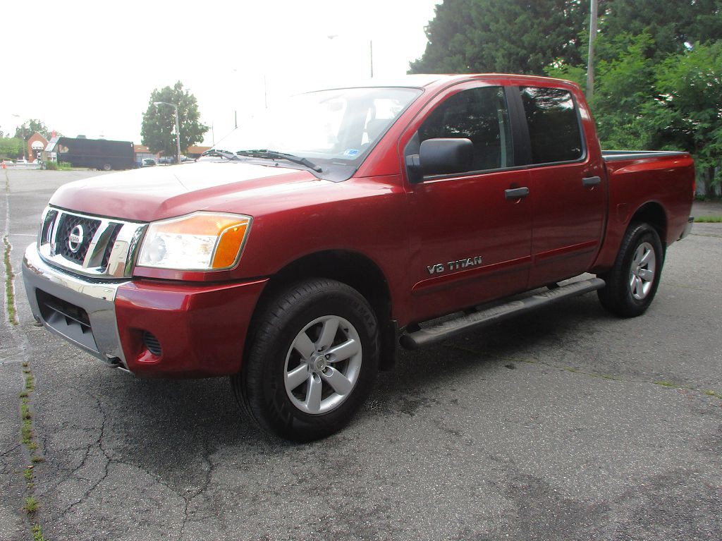 2013 Nissan Titan Image 3