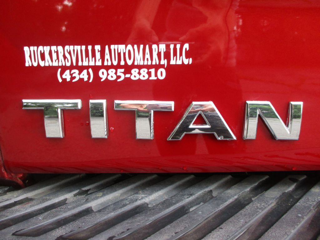 2013 Nissan Titan Image 16