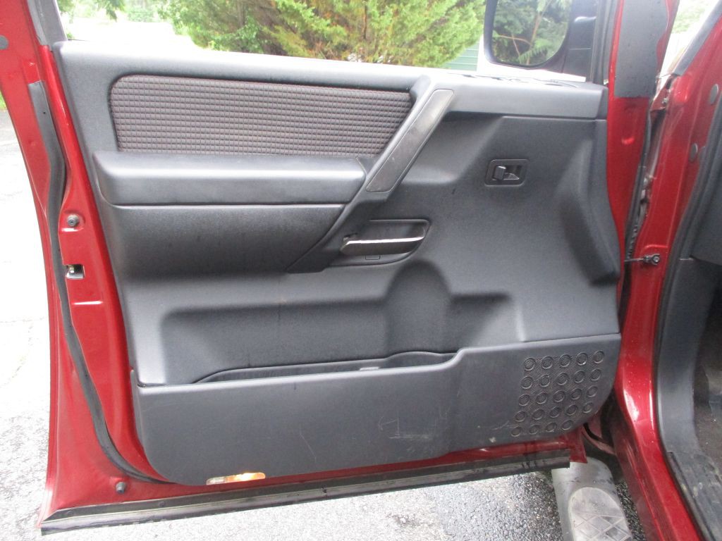 2013 Nissan Titan Image 18
