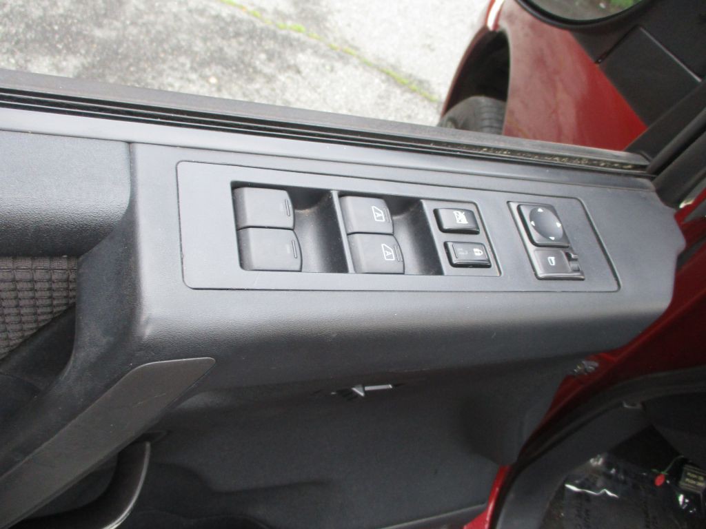 2013 Nissan Titan Image 19