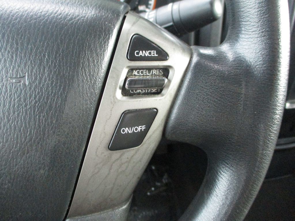 2013 Nissan Titan Image 28