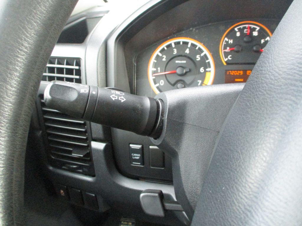 2013 Nissan Titan Image 29