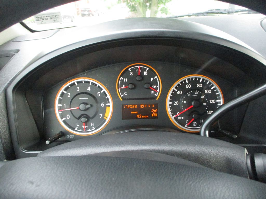 2013 Nissan Titan Image 31