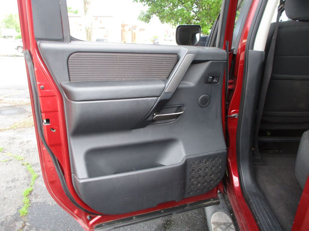 2013 Nissan Titan Image 47
