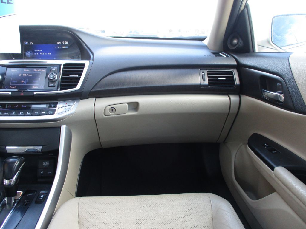 2014 Honda Accord Image 20