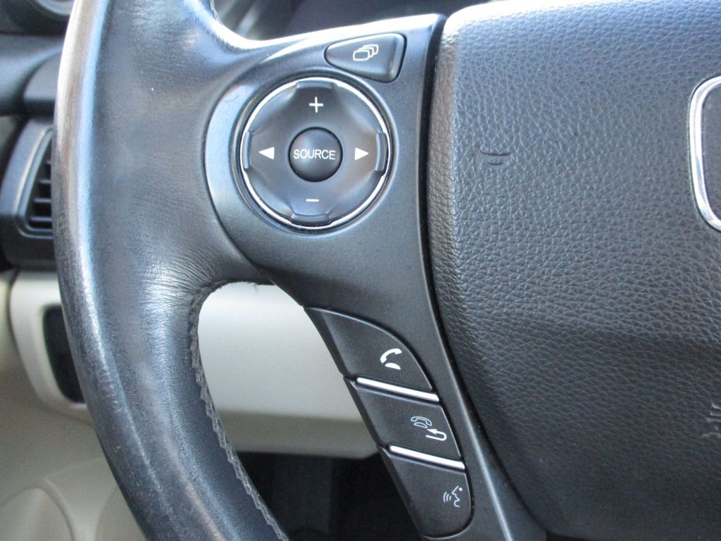 2014 Honda Accord Image 24