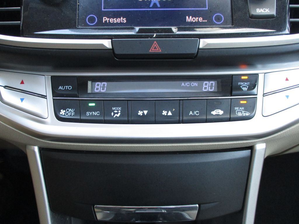 2014 Honda Accord Image 32