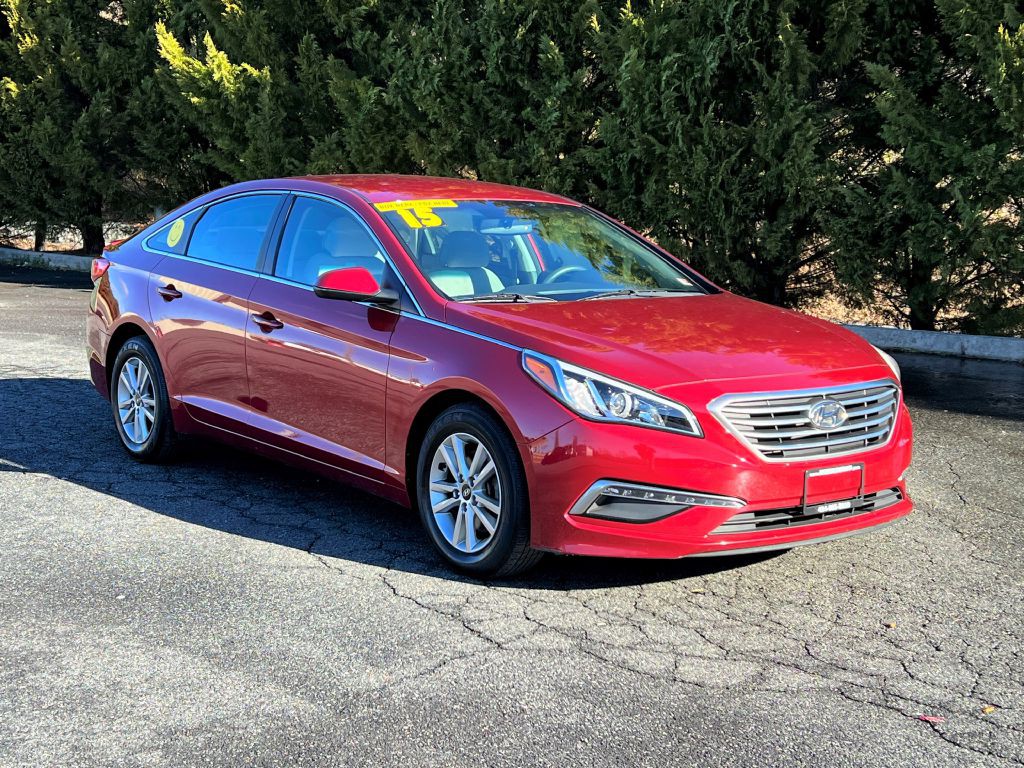 2015 Hyundai Sonata Image 1