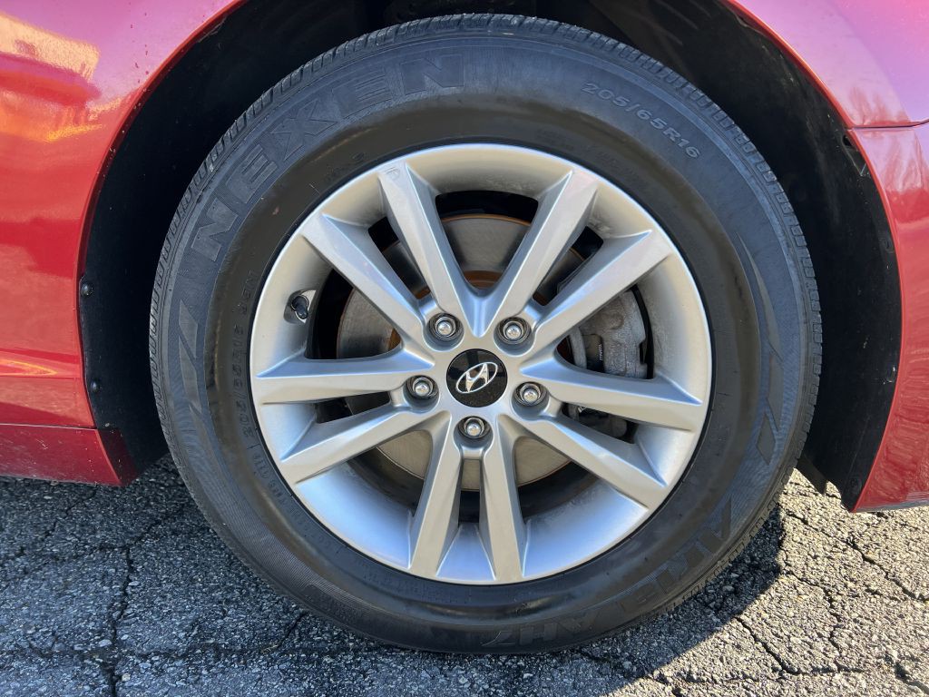 2015 Hyundai Sonata Image 10