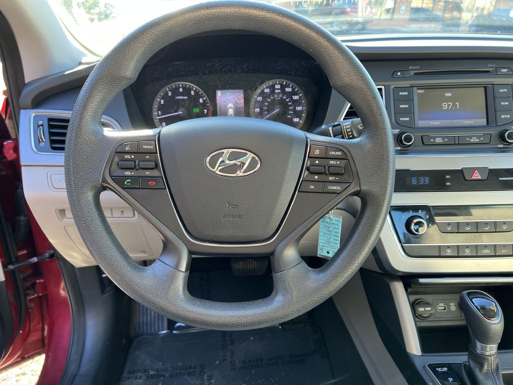 2015 Hyundai Sonata Image 16