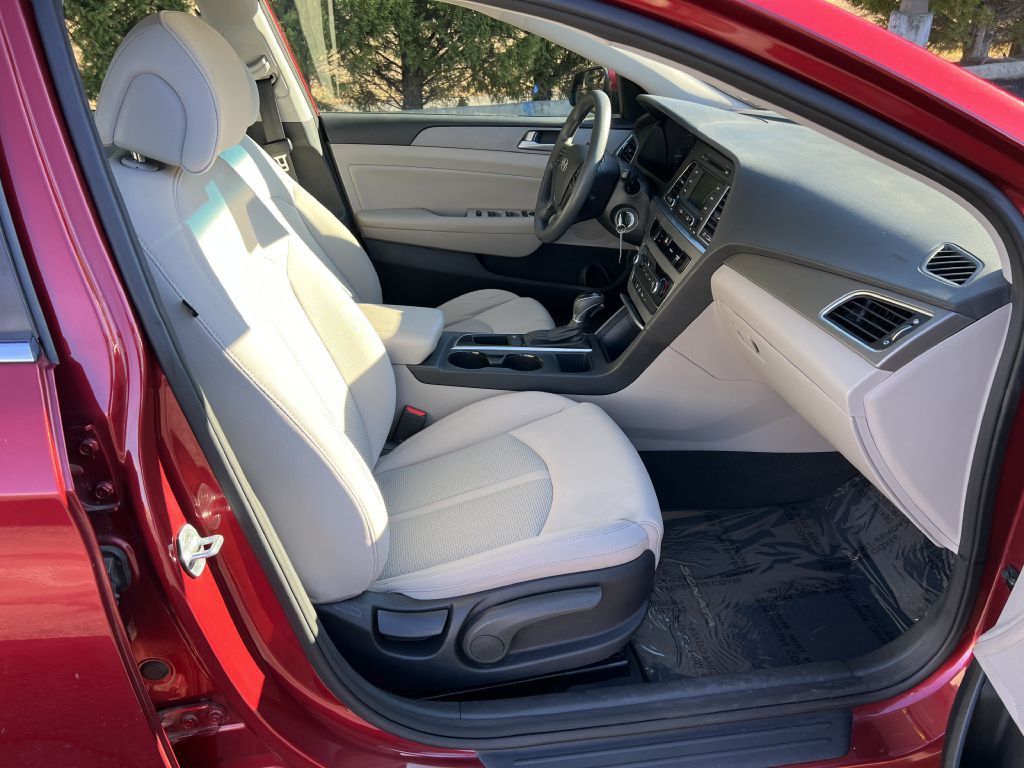 2015 Hyundai Sonata Image 20