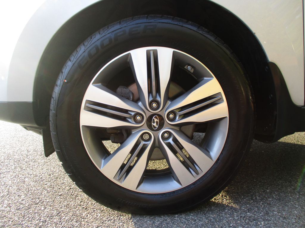 2014 Hyundai Tucson Image 10