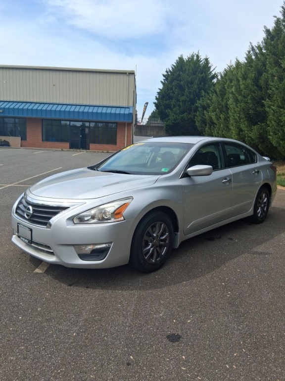 2015 Nissan Altima Image 3