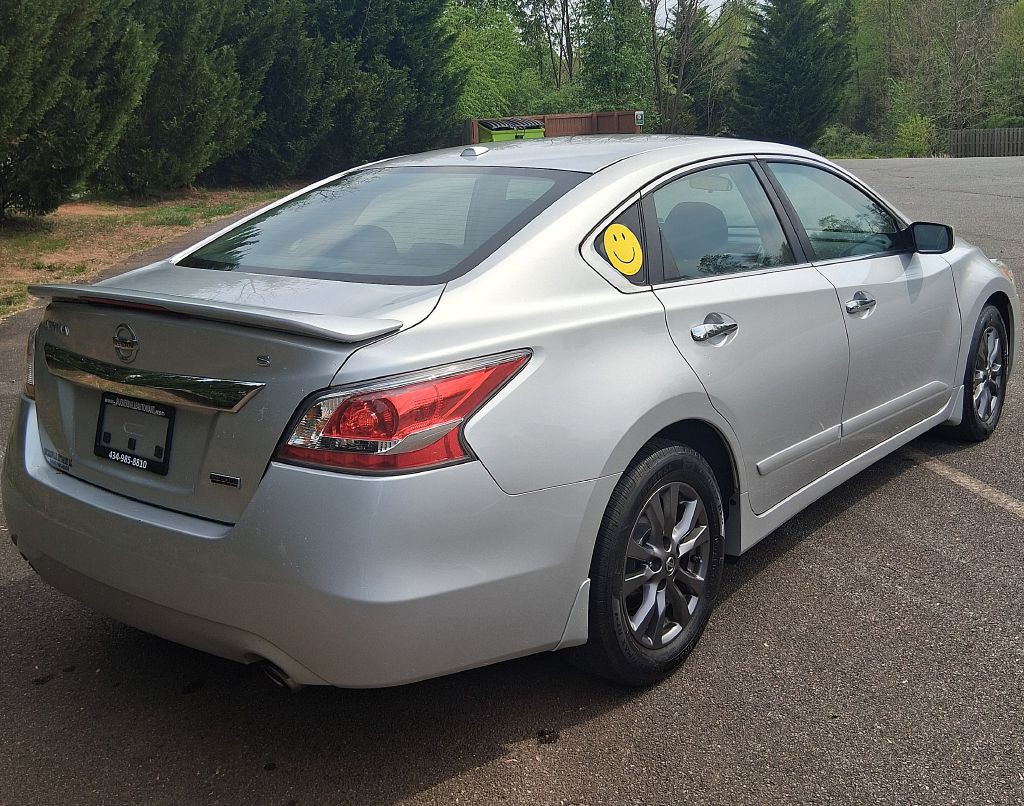 2015 Nissan Altima Image 7