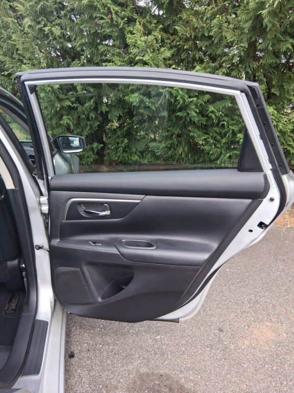 2015 Nissan Altima Image 46