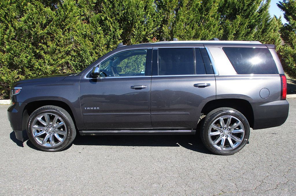 2017 Chevrolet Tahoe Image 4