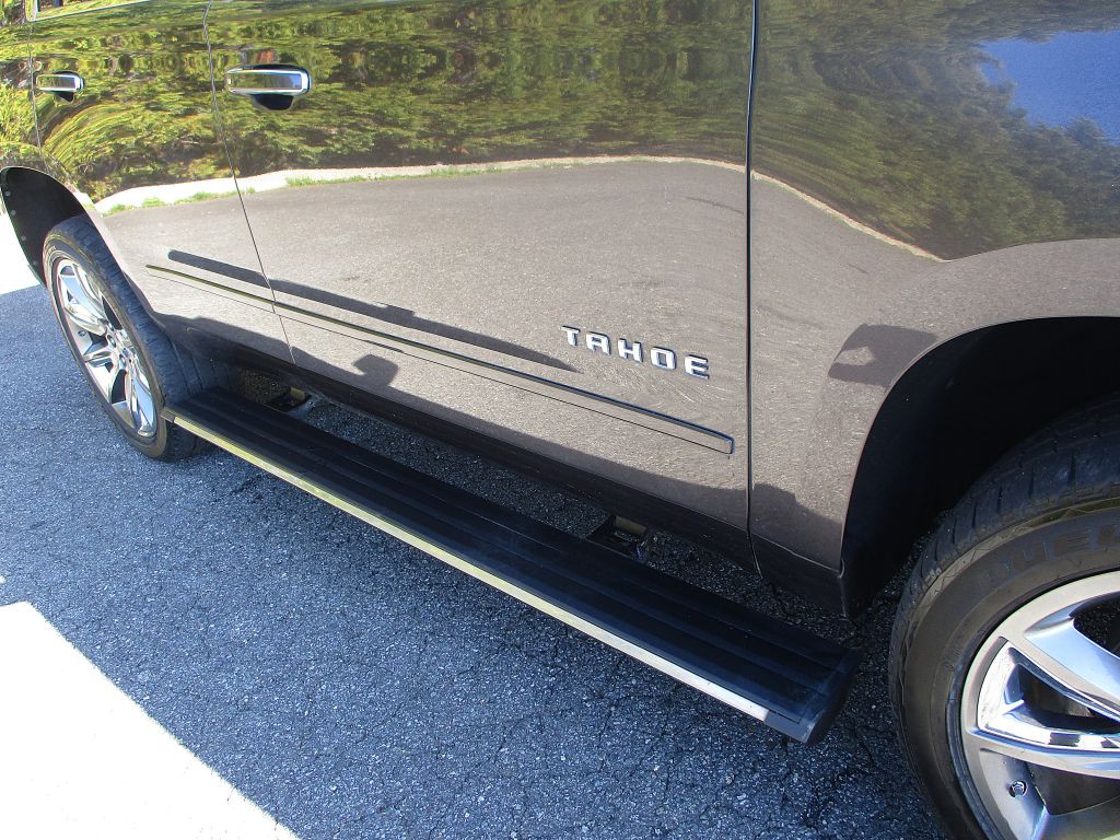 2017 Chevrolet Tahoe Image 12
