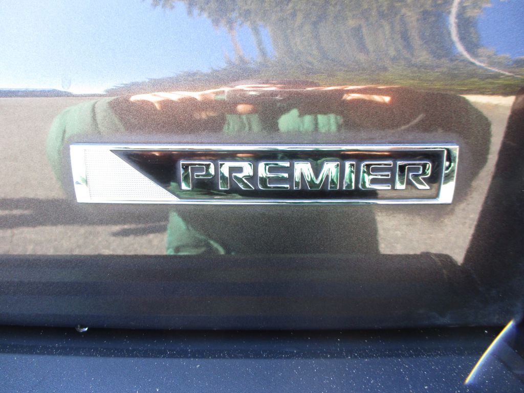 2017 Chevrolet Tahoe Image 16