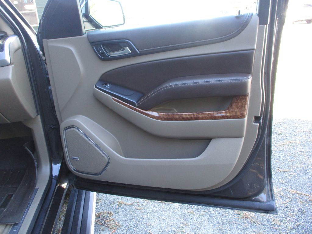 2017 Chevrolet Tahoe Image 24